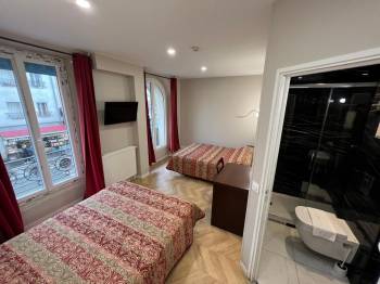 Chambre Familiale avec Douche2